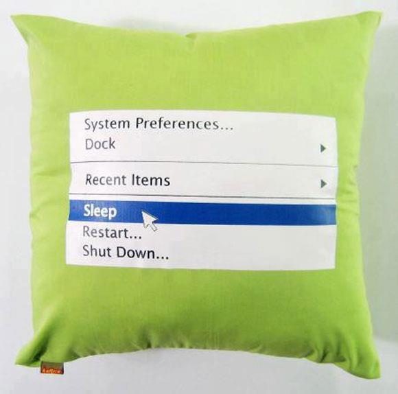geek-pillow